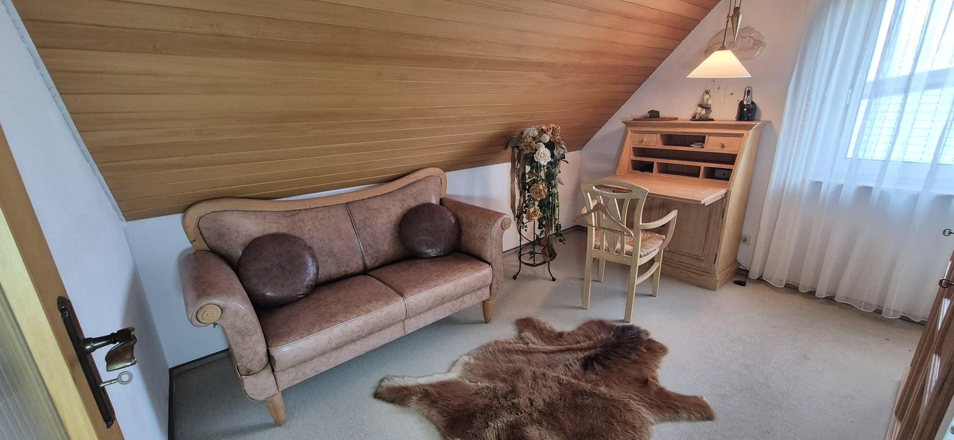 Zimmer Anbau OG
