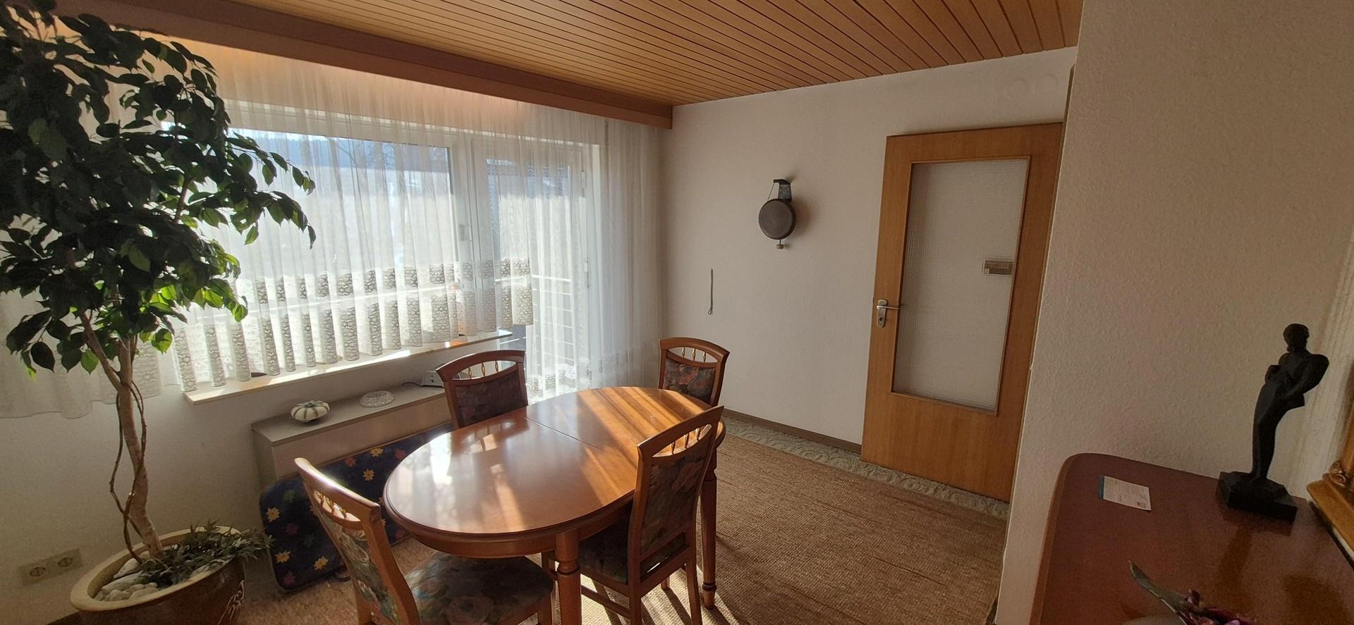 Zimmer Anbau mit Balkon