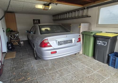 Große Garage 