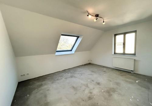 Schlafzimmer DG