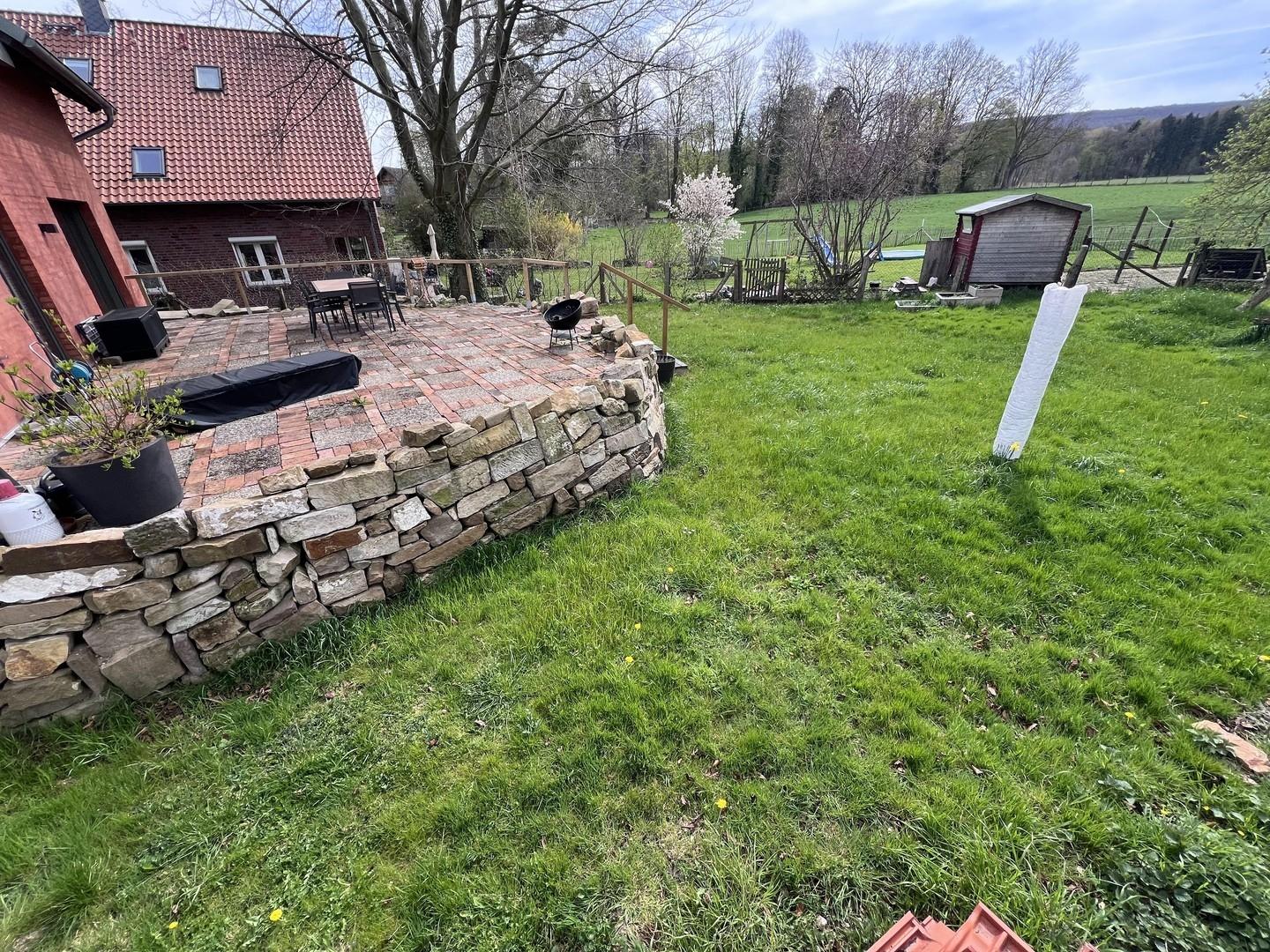 Garten mit Terrasse