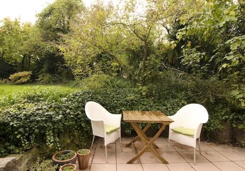 Terrasse mitten im Grünen