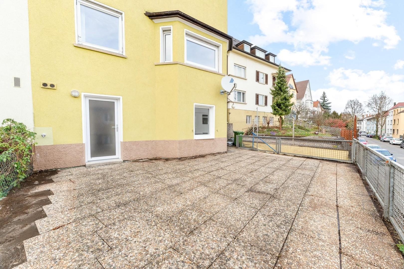 Terrasse mit Eingang