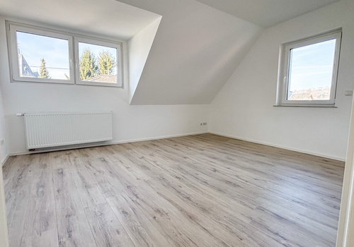 Schlafzimmer DG