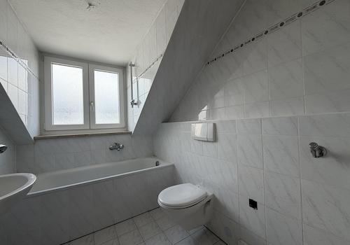 Modernes Badezimmer