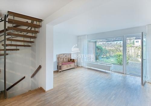 Wohnzimmer mit Terrasse