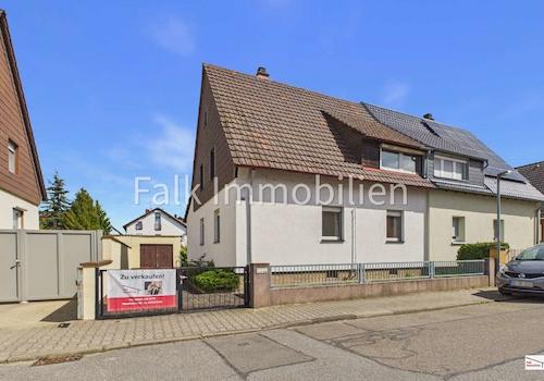 Hausansicht Straßenseite
