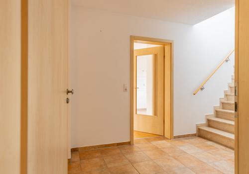Großzügiges 3(-4) Familienhaus mit Garten, 4 Balkonen und vielseitigem Nutzungspotenzial