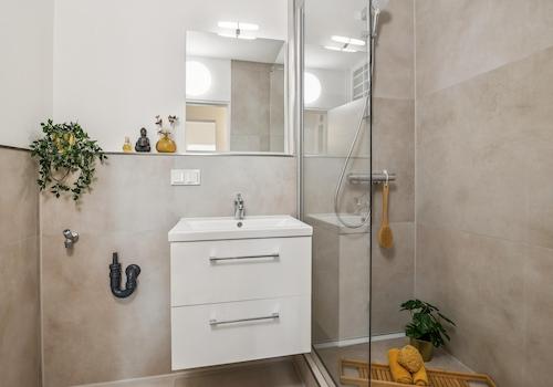 Bad mit Dusche