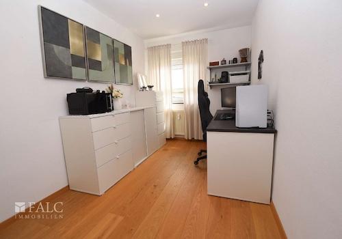 Büro (virt. möbliert)