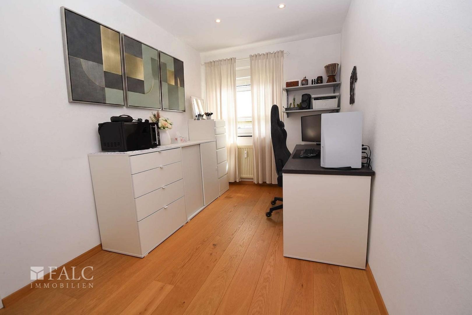 Büro (virt. möbliert)