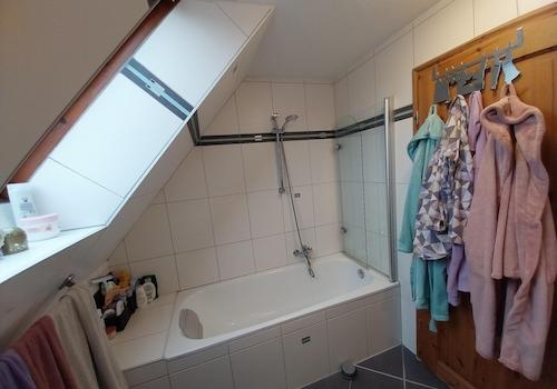 Bad Wohnung b