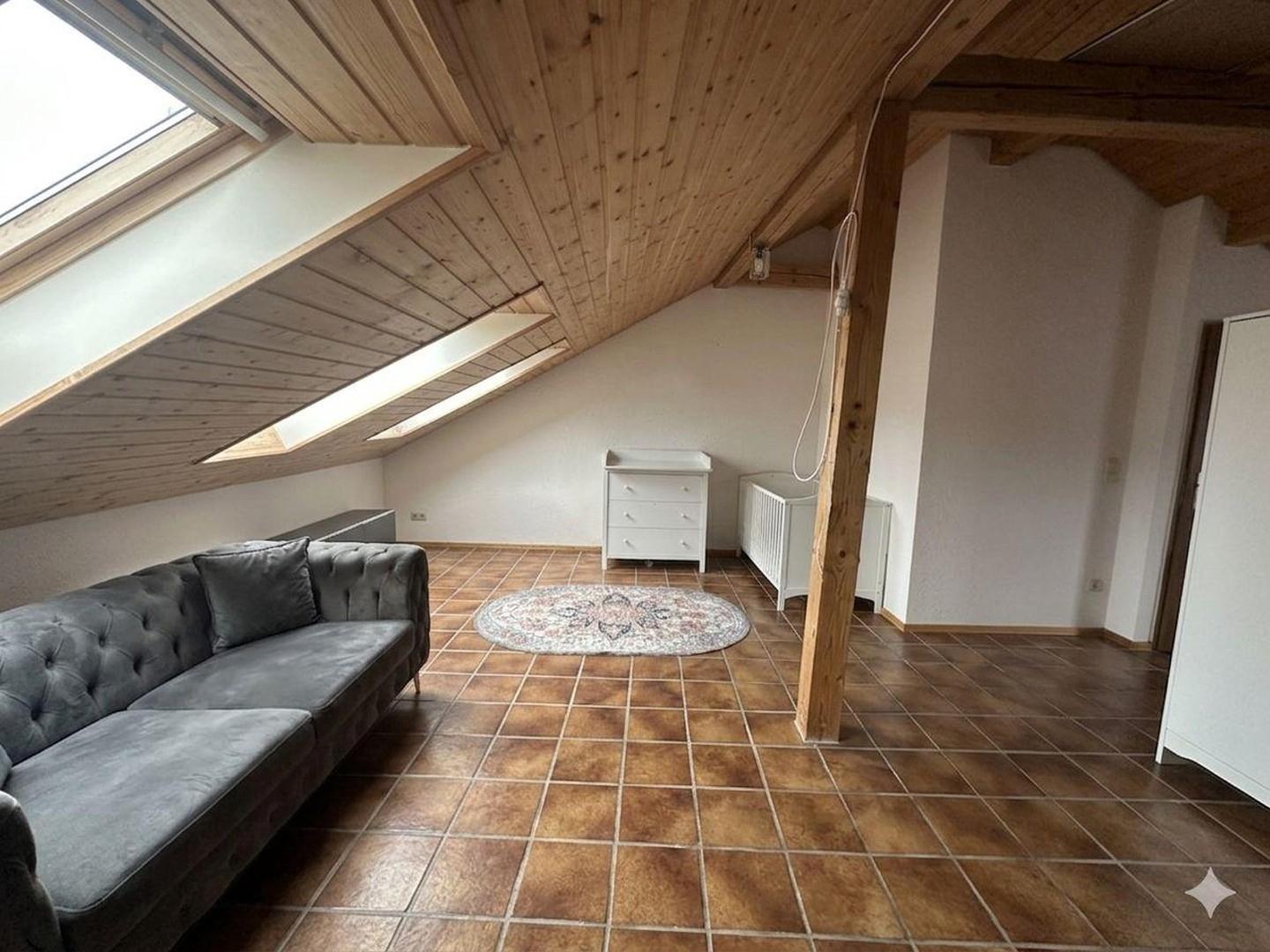Dachgeschoss rechts