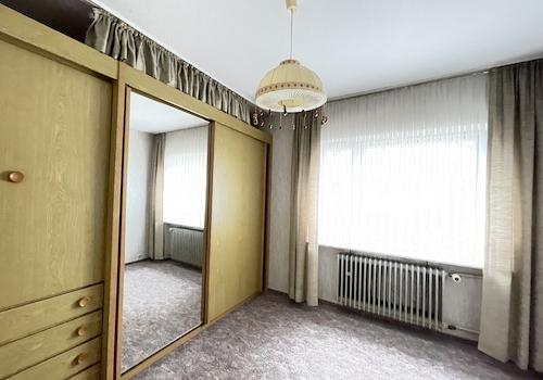 Schlafzimmer (EG)