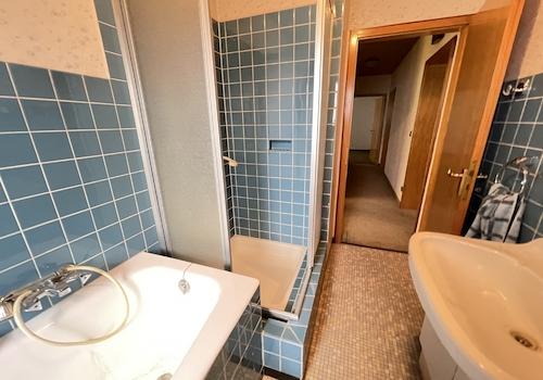 Badezimmer (OG)