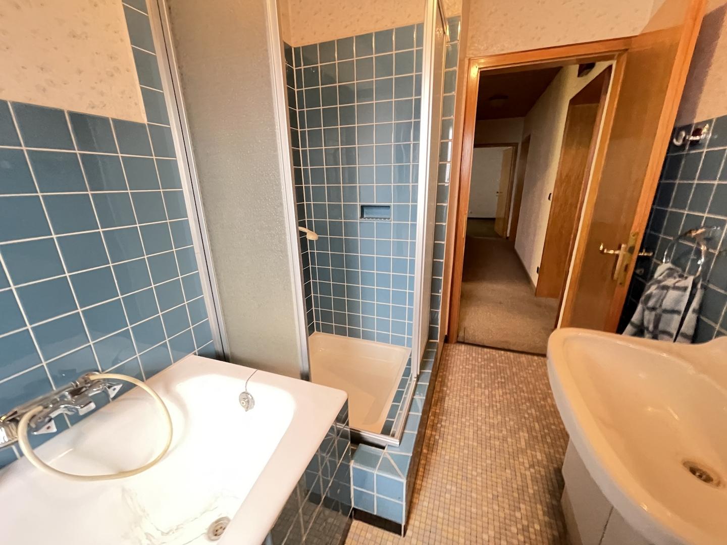 Badezimmer (OG)