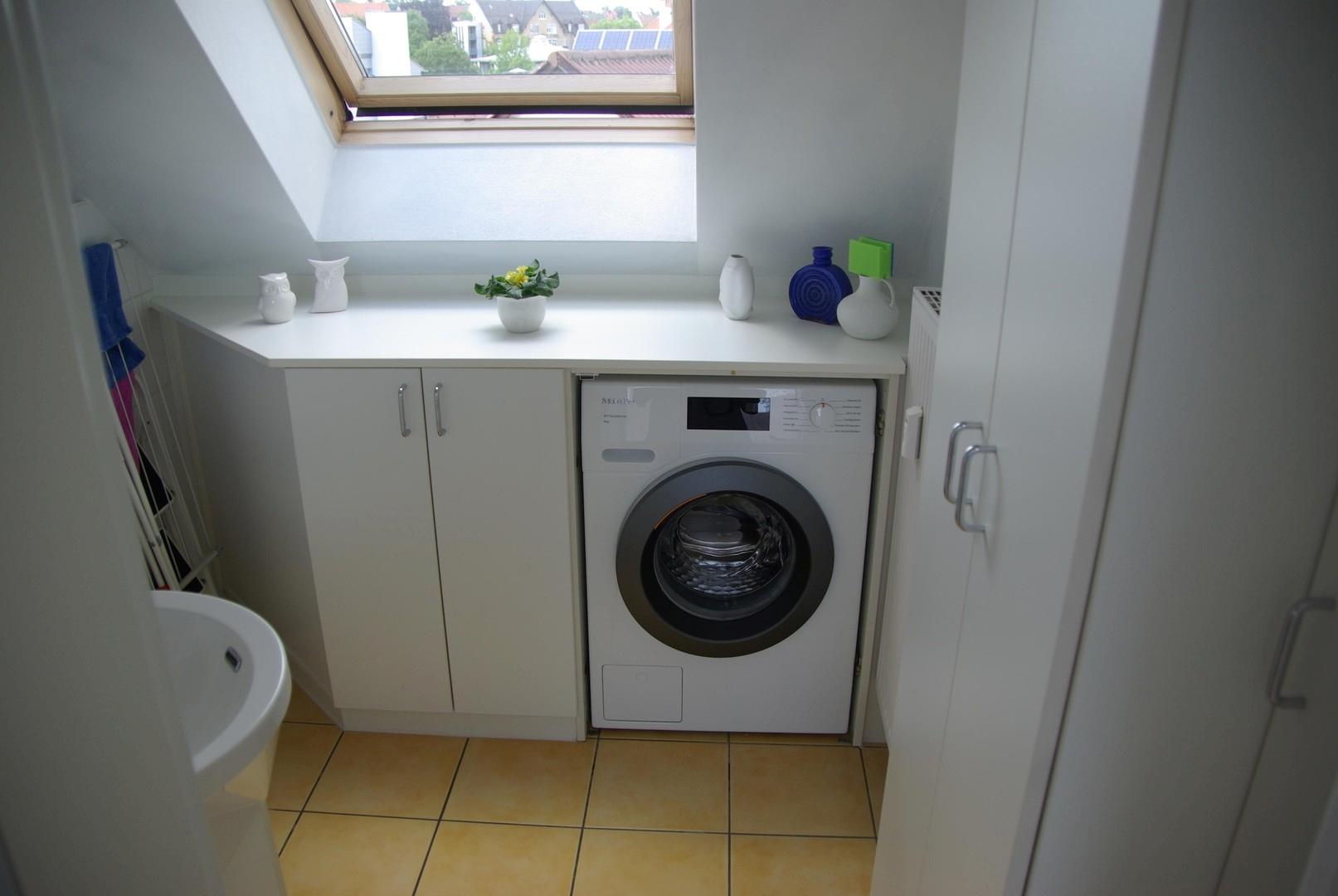 Gästetoilette Einbaumöbel