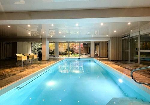 Haus-Schwimmbad 