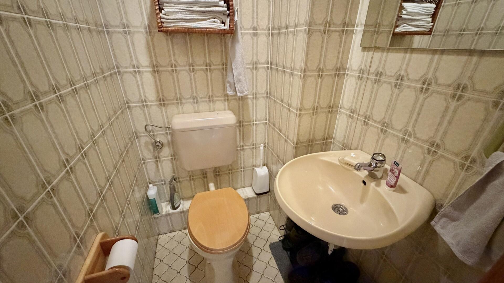 WC - EG