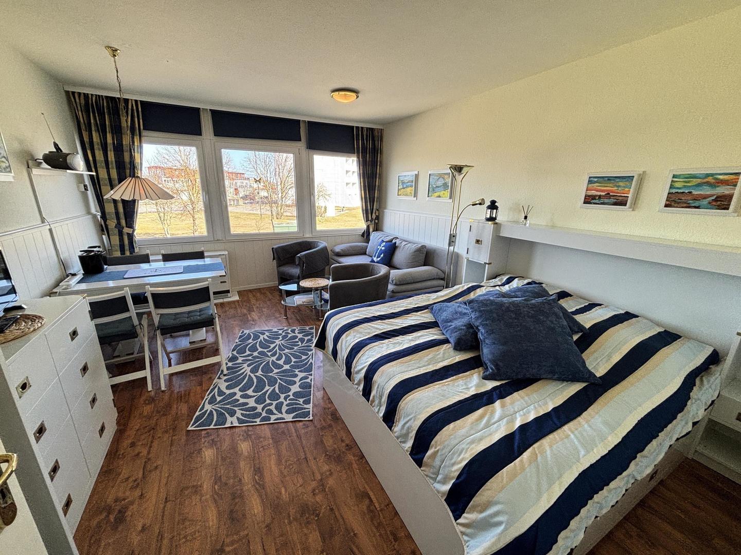 Wohn-/Schlafzimmer