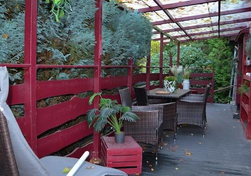überdachte Terrasse