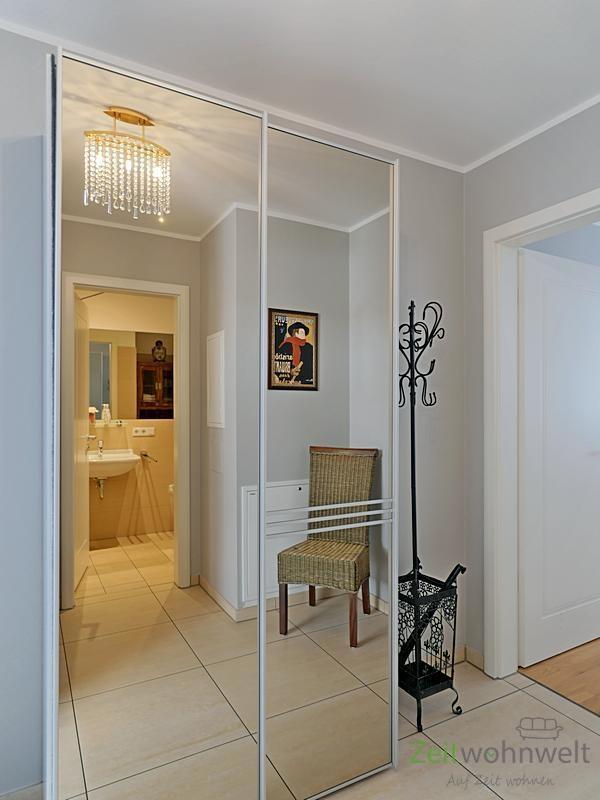 Kleiderschrank im Wohnungsflur