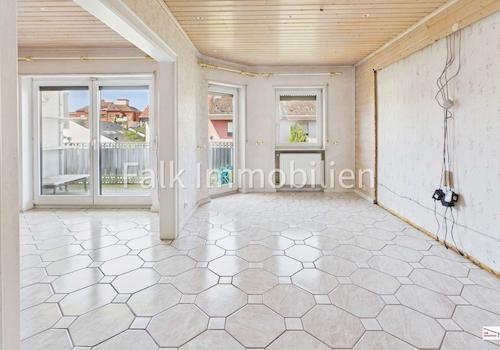 Schlafzimmer 1 mit Zugang Balkon Obergeschoss