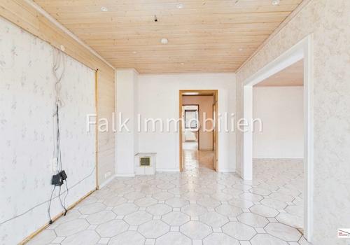 Schlafzimmer 1 mit Zugang Balkon Obergeschoss