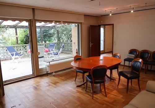 Wohnzimmer und Terasse