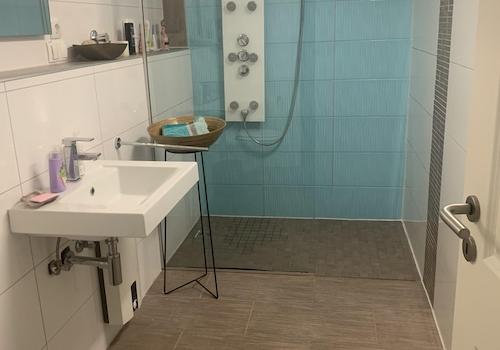 Badezimmer 2
