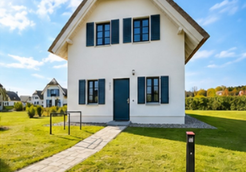 Frontansicht mit PKW Ladesäule