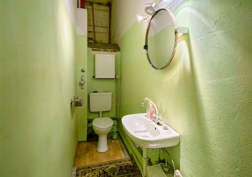 WC