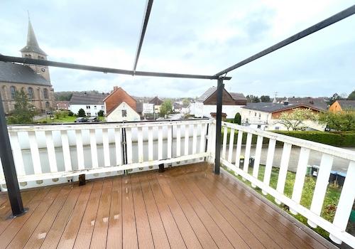 Blick vom Balkon (OG)