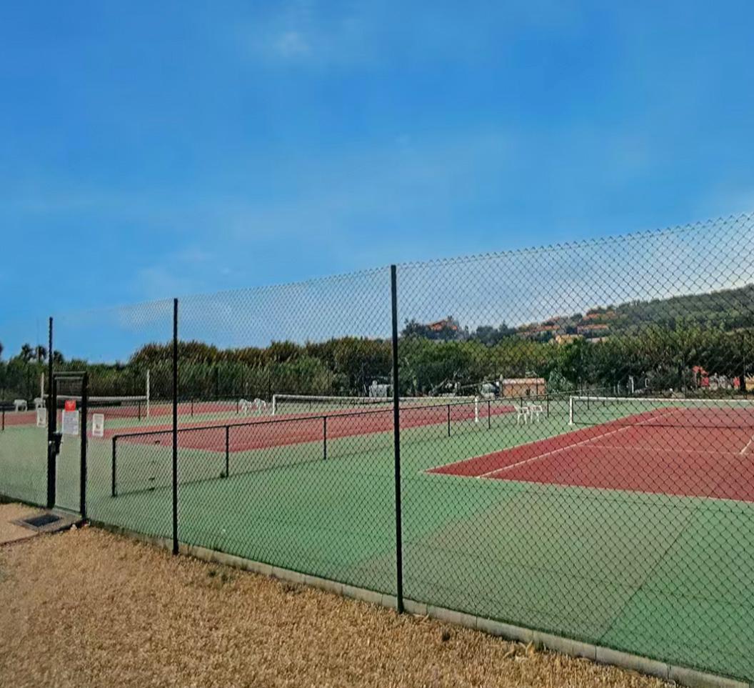 Tennisplatz 