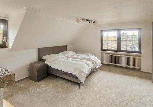 Elternschlafzimmer OG