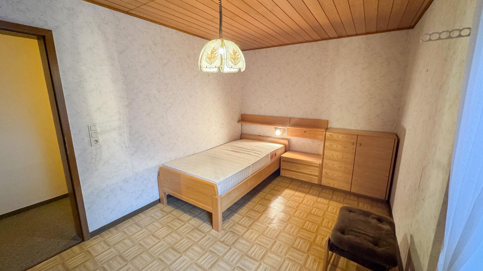 Kind 1. OG Anbau