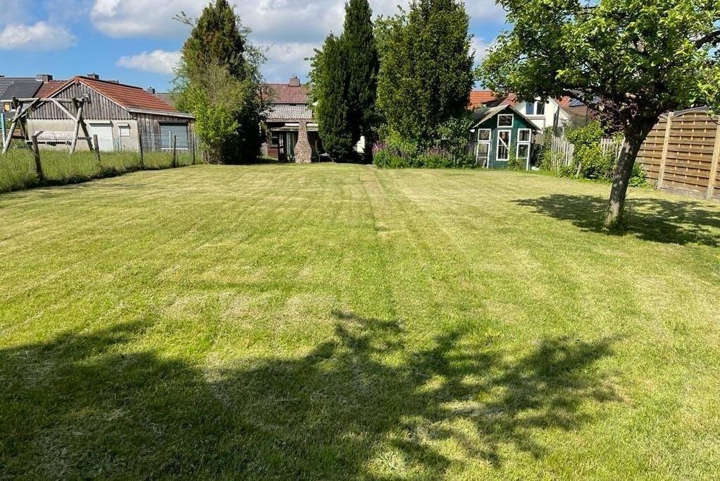 Grundstück