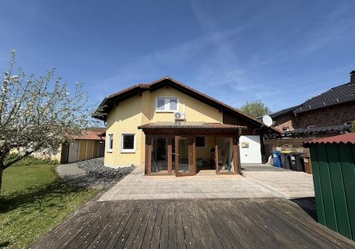 Terrasse und Wintergarten