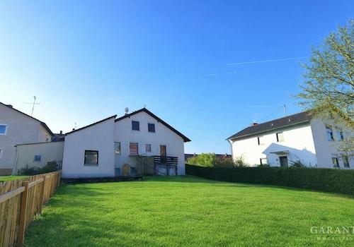 Rückseite mit Garten