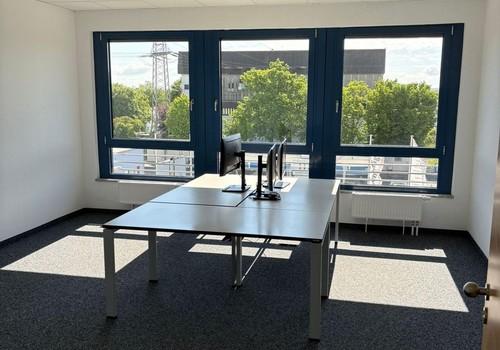 Büro 1