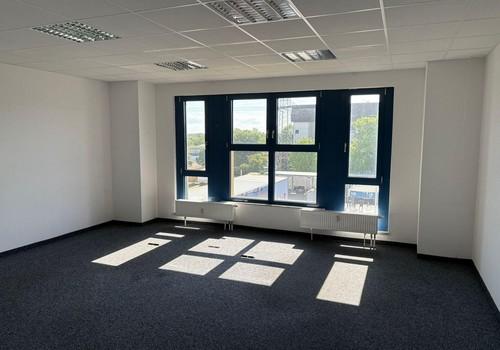 Büro 4