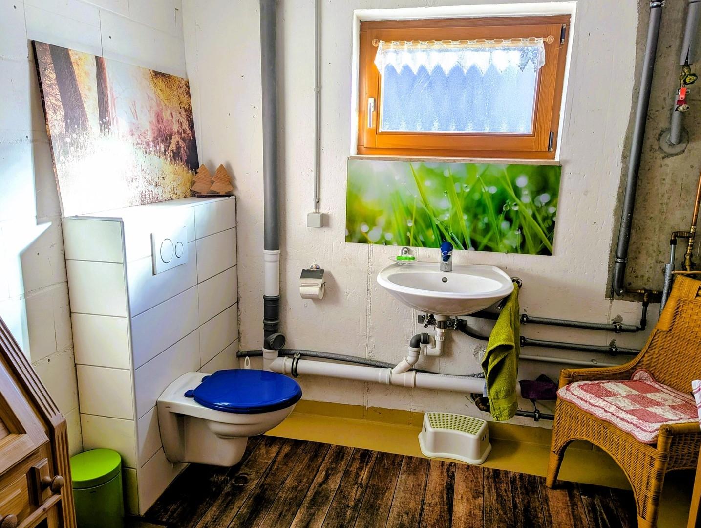 UG-WC