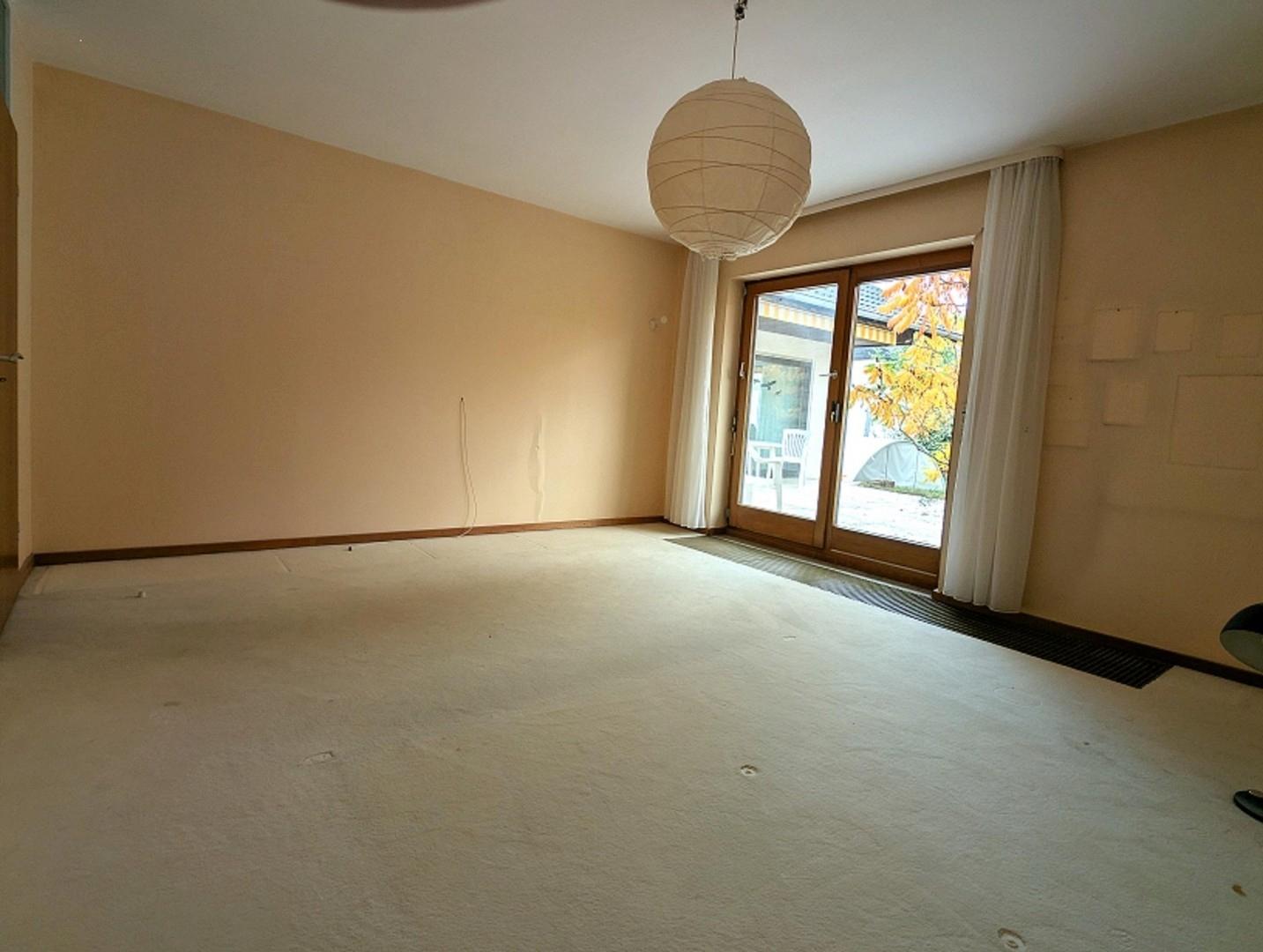 Schlafzimmer mit Gartenzugang 