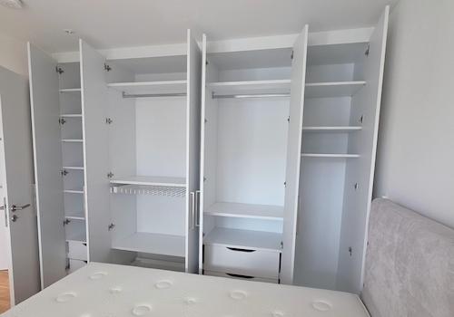 Einbauschrank offen