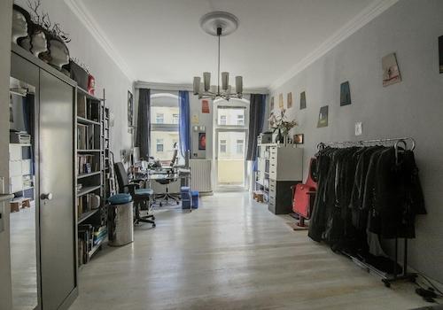 Zimmer zur Reisstr. mit Balkon