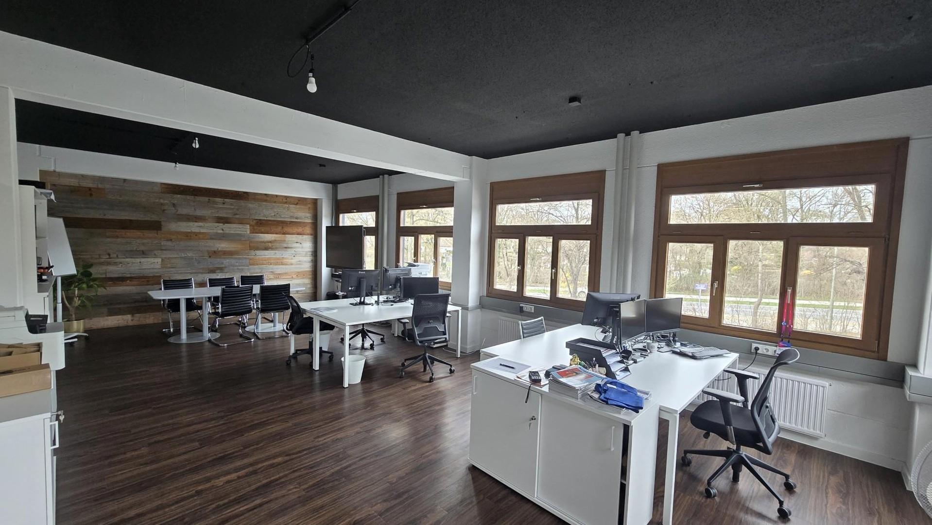 Büro 10
