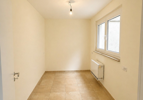 Kinderzimmer/Büro 2
