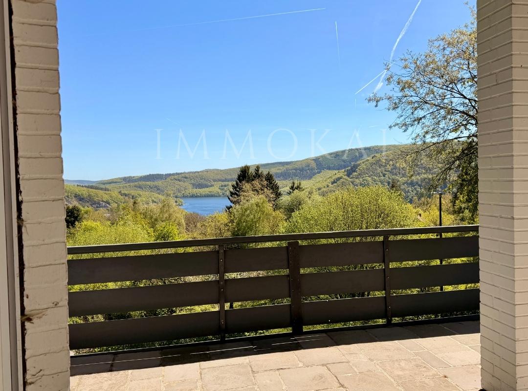Ausblick Rursee Badezimmer
