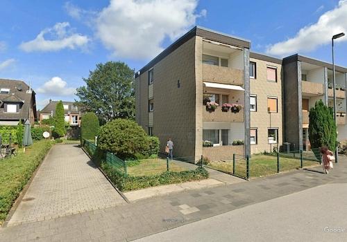 Zugang u. Zufahrt Strümper Str