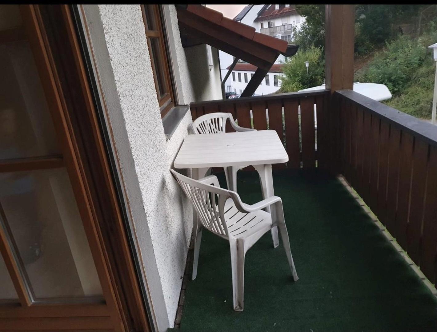 ruhiger Balkon Teil II